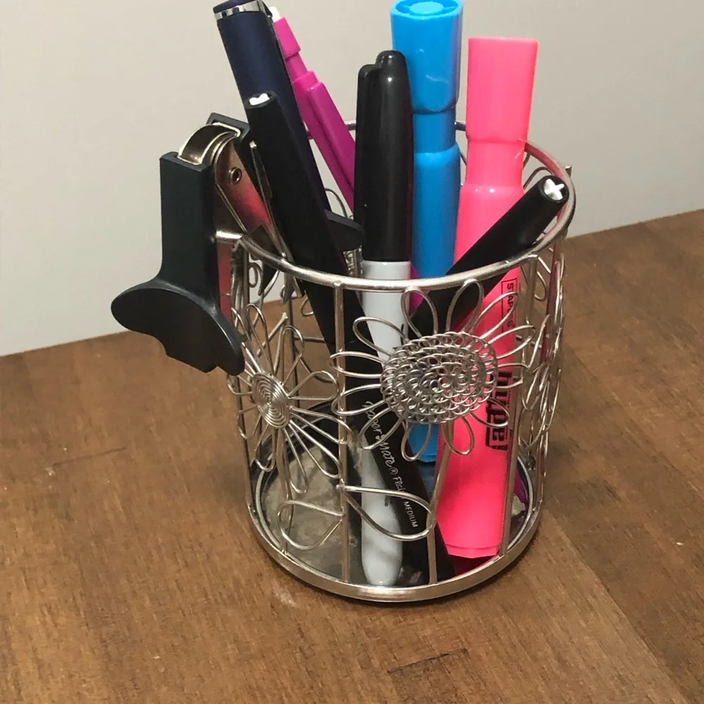Silver Floral Metal Holder
